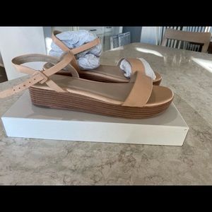 Larissa platform sandal - new never been worn